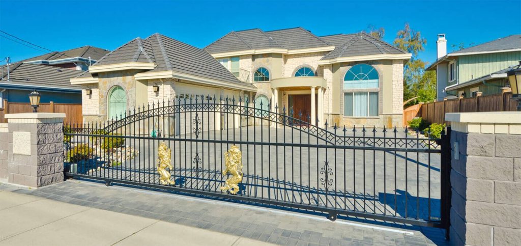 Garage Door Repair in Pacific Beach