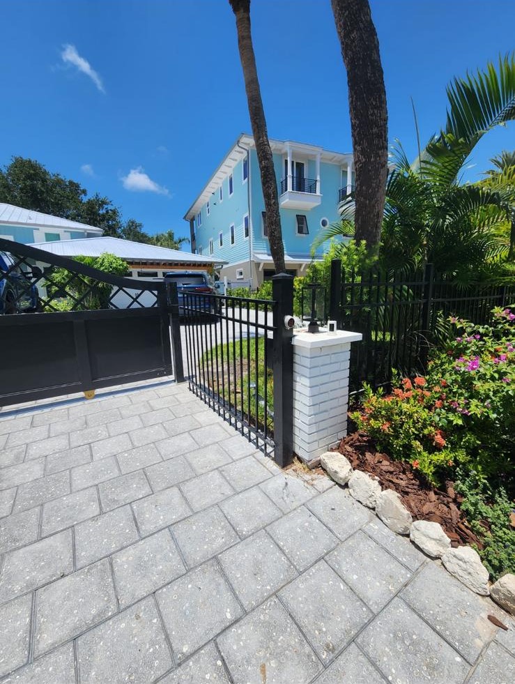 building a security gate in Malibu CA