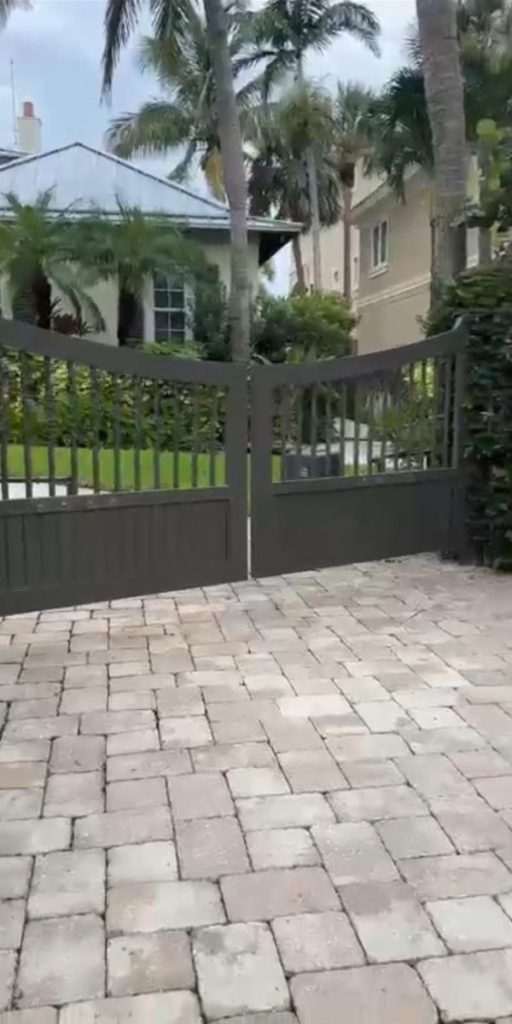 building a security gate in Palos Verdes Estates CA